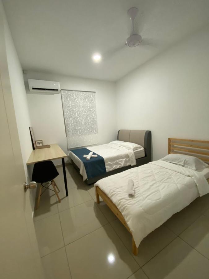 Desaru Happy Guest House D Exterior photo