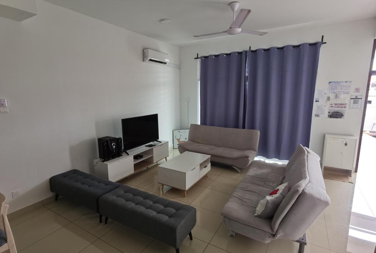 Desaru Happy Guest House D Exterior photo